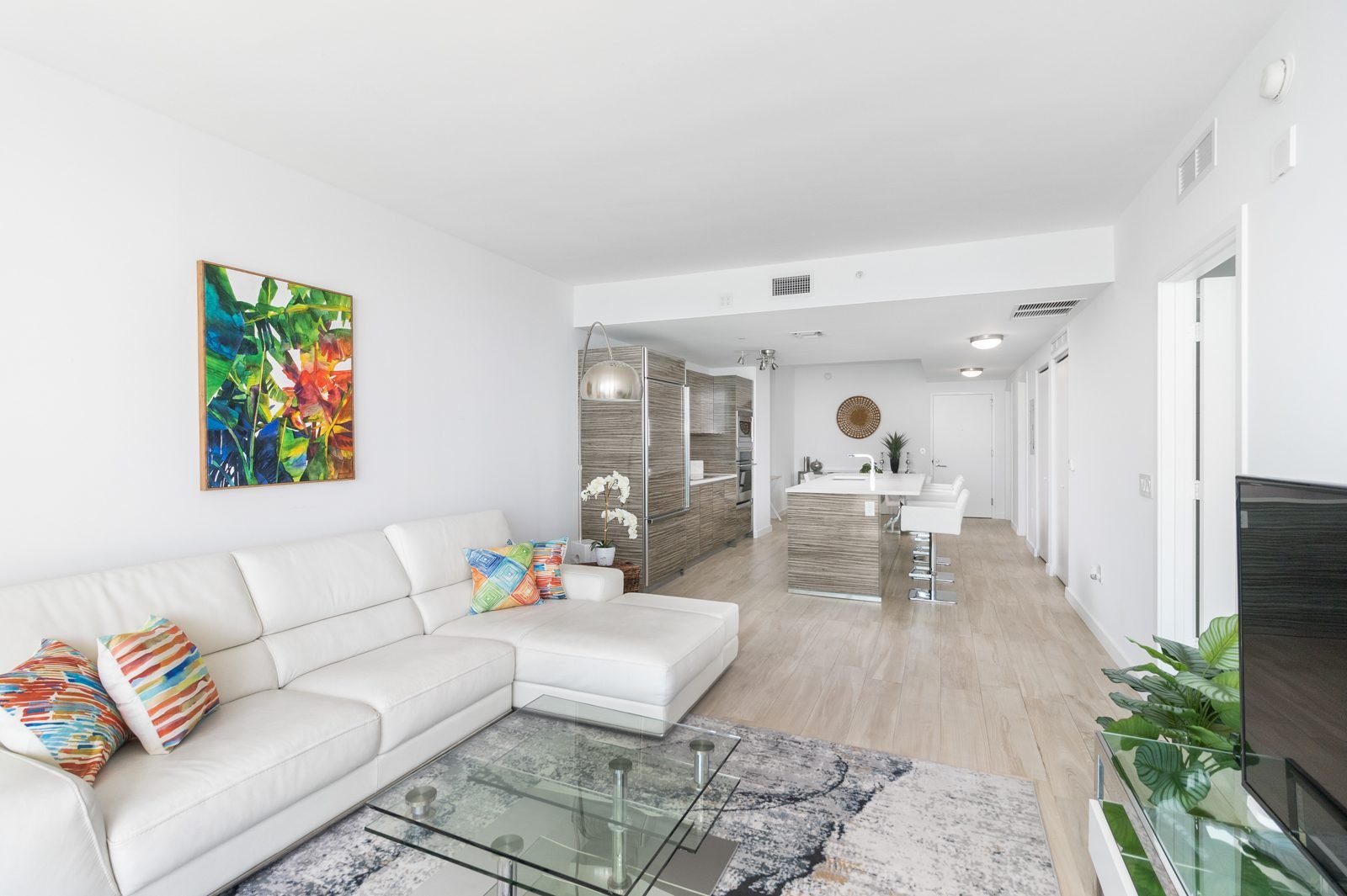 Icon Bay residence photo 6