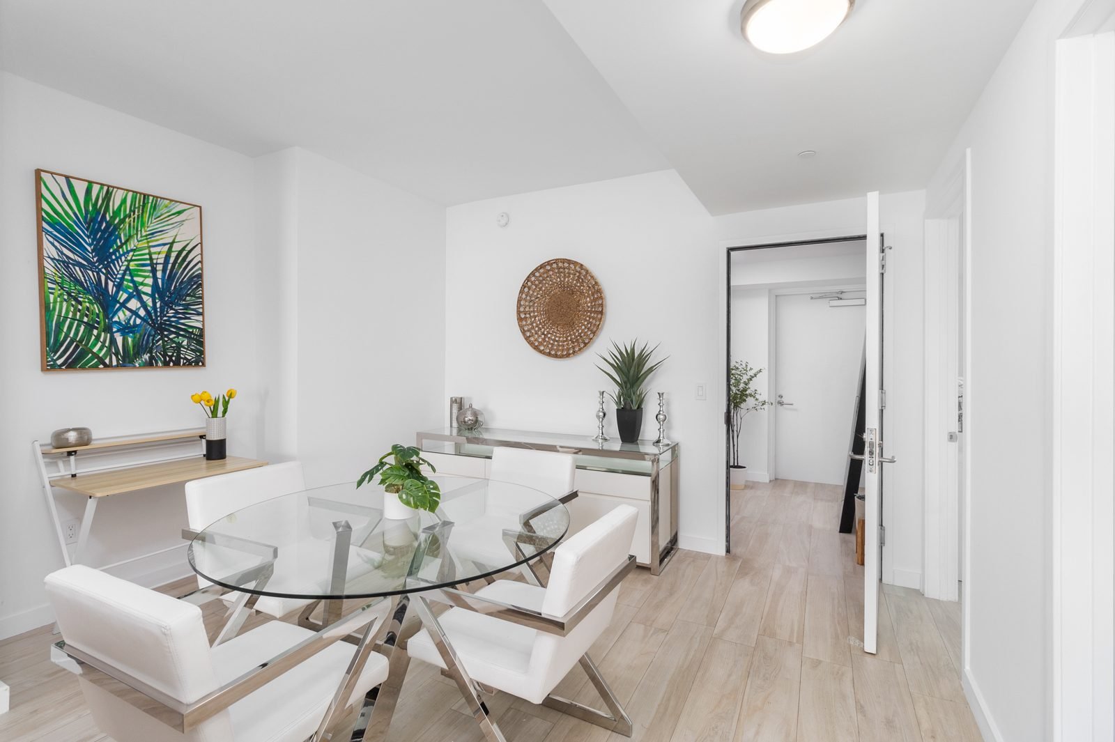 Icon Bay residence photo 8