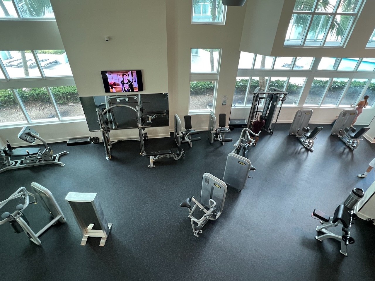 Large multi-level gym at Quantum on the Bay